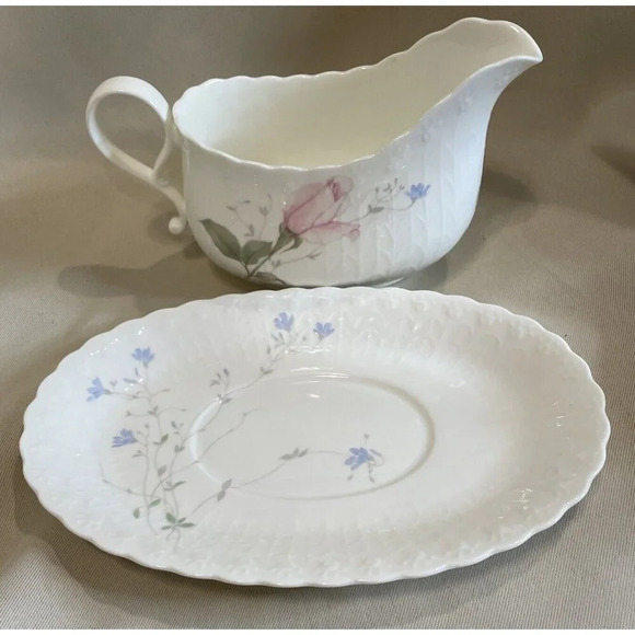 Mikasa Bone China April Rose Gravy Bowl Boat Underplate Set A7053 Floral VTG - Picture 4 of 7